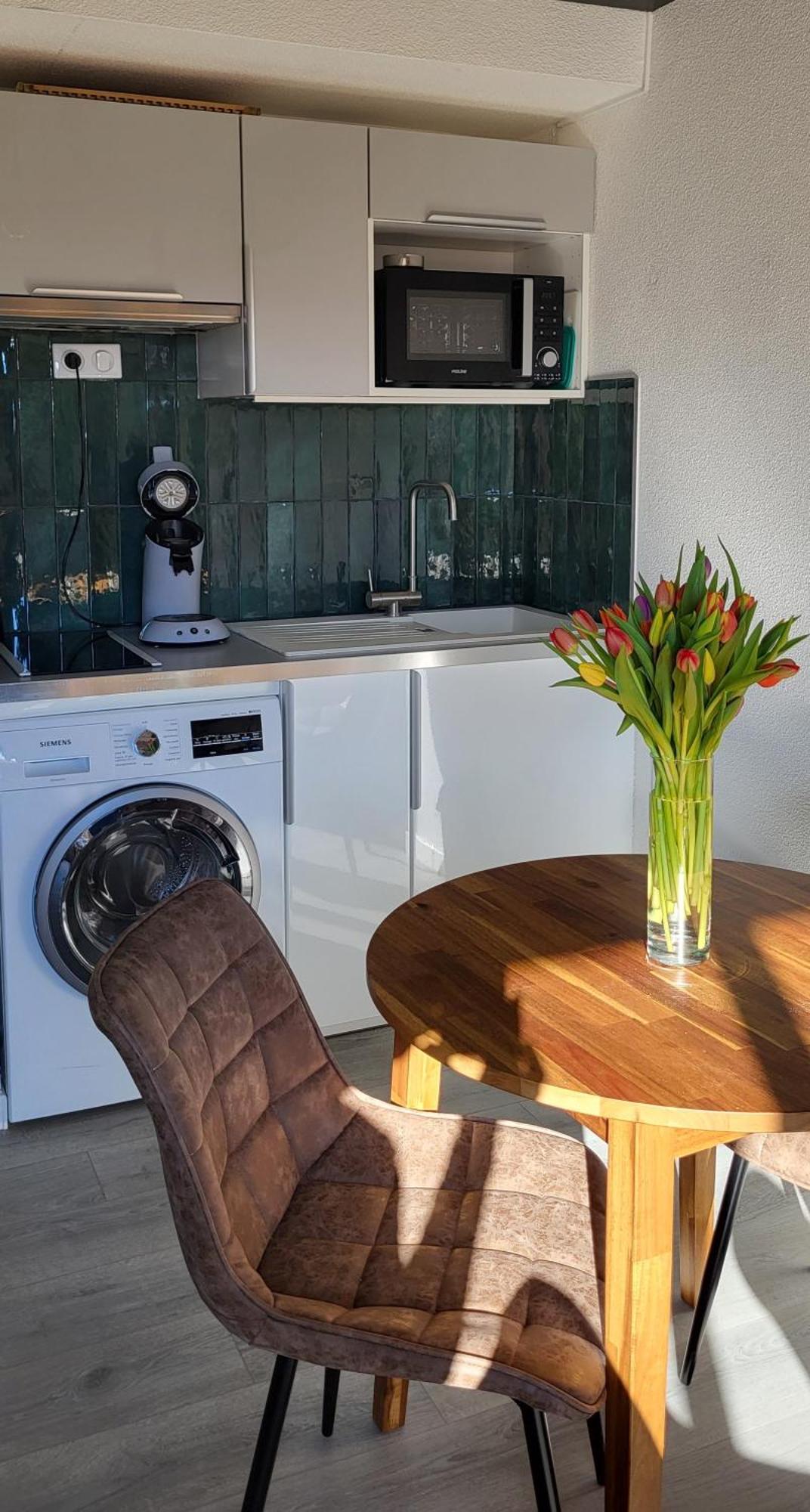 Appartement En Residence Avec Piscine Bandol Eksteriør billede