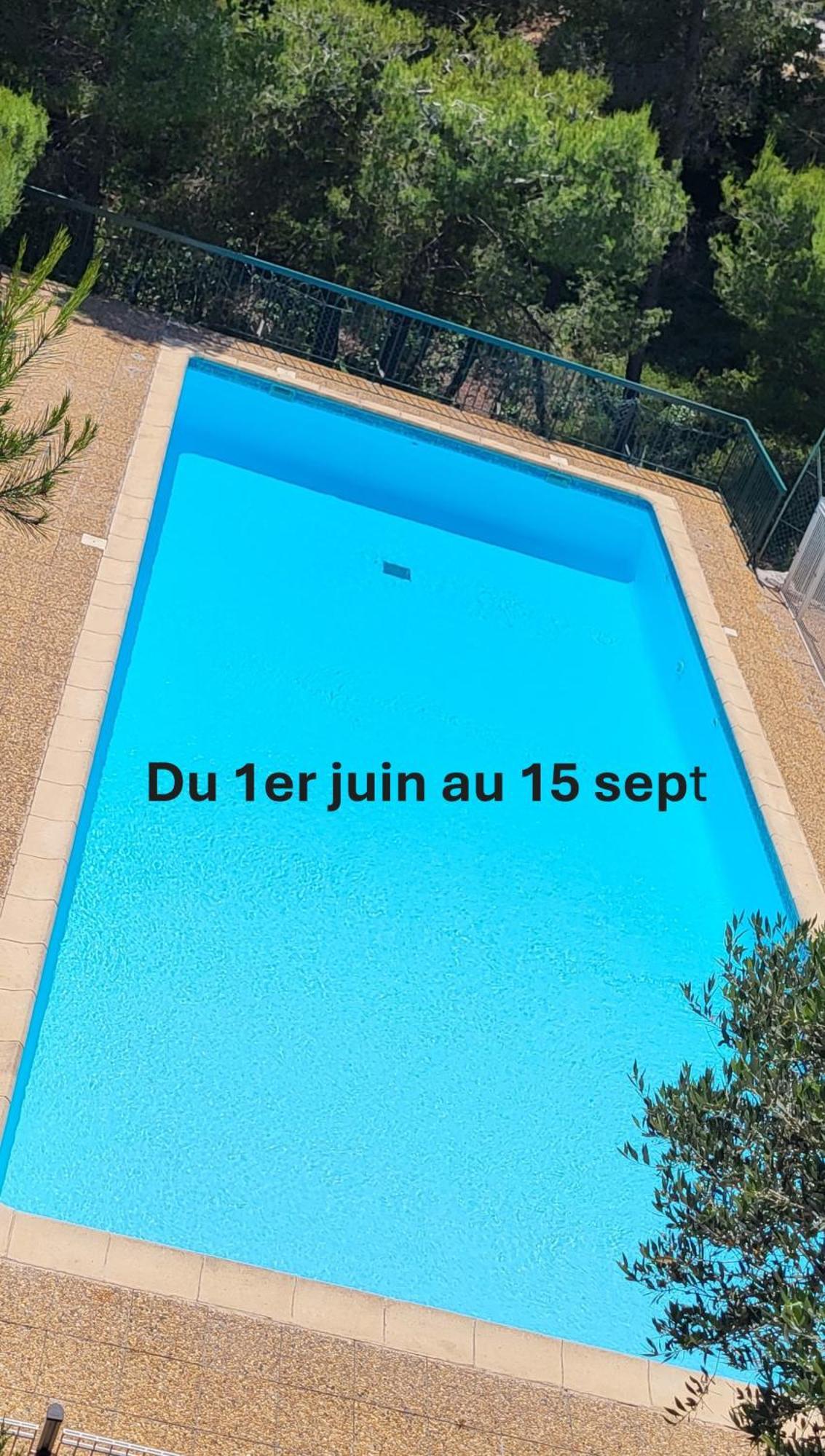 Appartement En Residence Avec Piscine Bandol Eksteriør billede